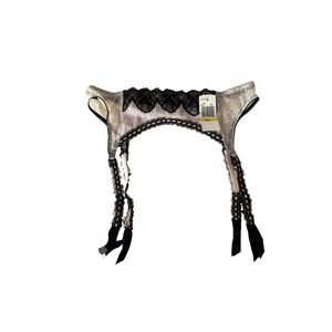 VTG Jezebel Suspender Garter Belt Size M/L Pink Lace Hook & Eye Closure NWT